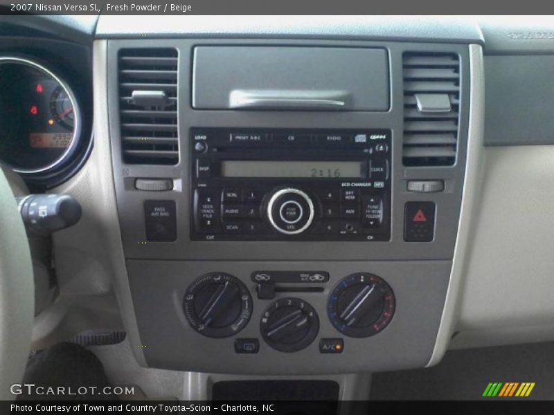Fresh Powder / Beige 2007 Nissan Versa SL