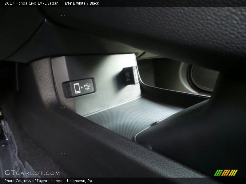 Taffeta White / Black 2017 Honda Civic EX-L Sedan