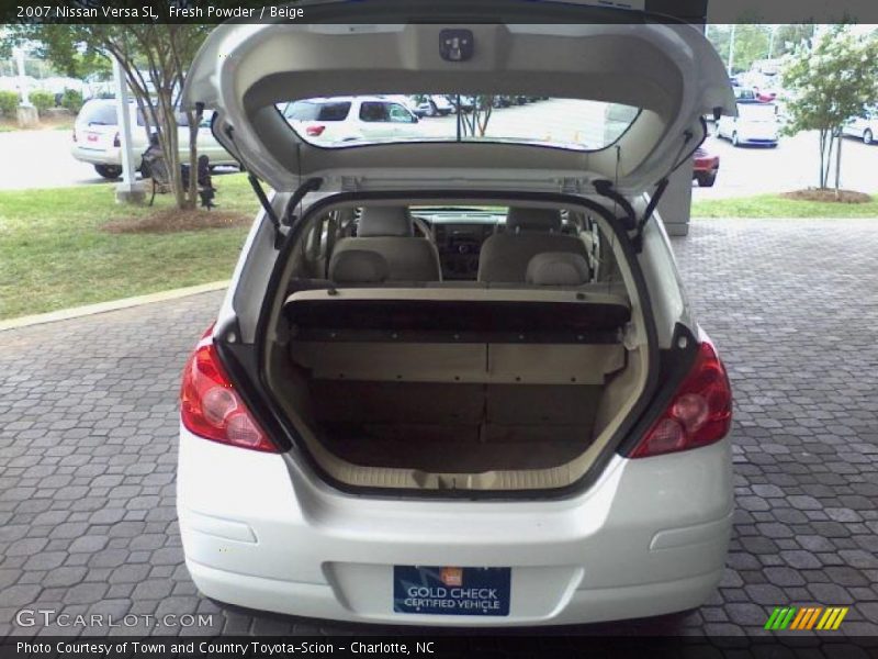 Fresh Powder / Beige 2007 Nissan Versa SL