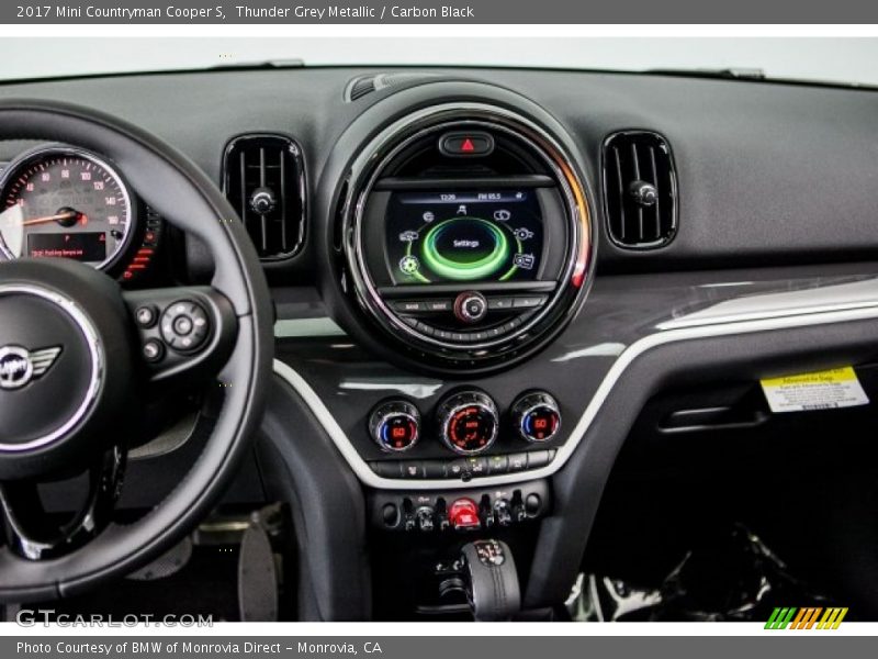 Dashboard of 2017 Countryman Cooper S