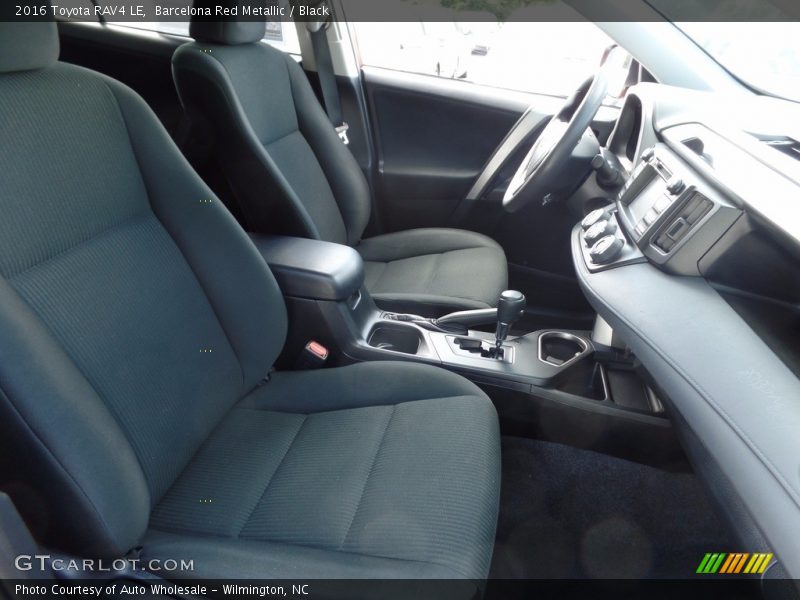 Barcelona Red Metallic / Black 2016 Toyota RAV4 LE