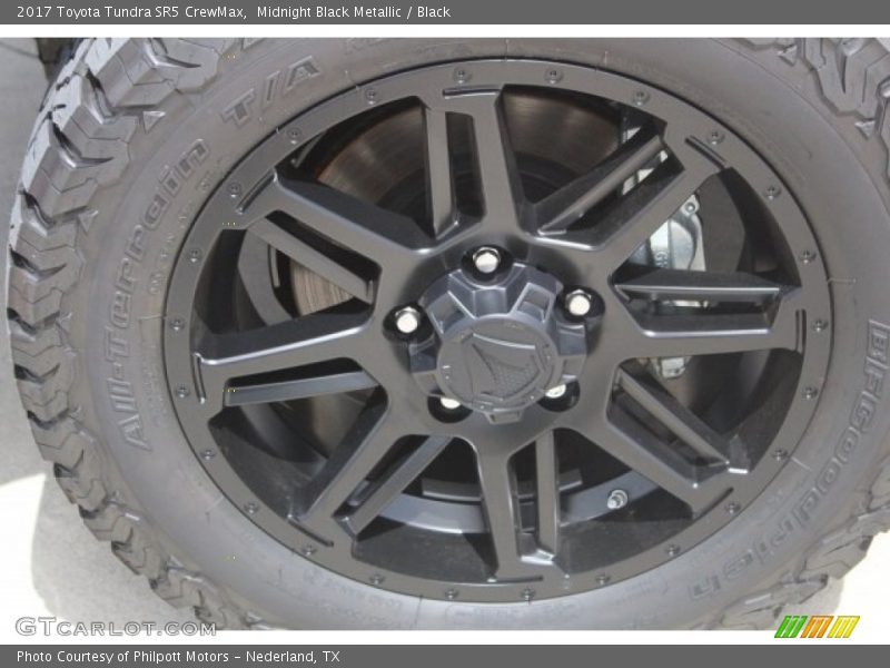 Midnight Black Metallic / Black 2017 Toyota Tundra SR5 CrewMax