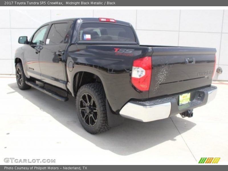 Midnight Black Metallic / Black 2017 Toyota Tundra SR5 CrewMax