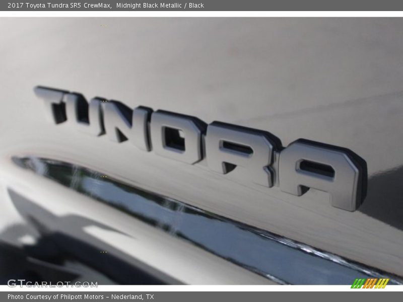 Midnight Black Metallic / Black 2017 Toyota Tundra SR5 CrewMax