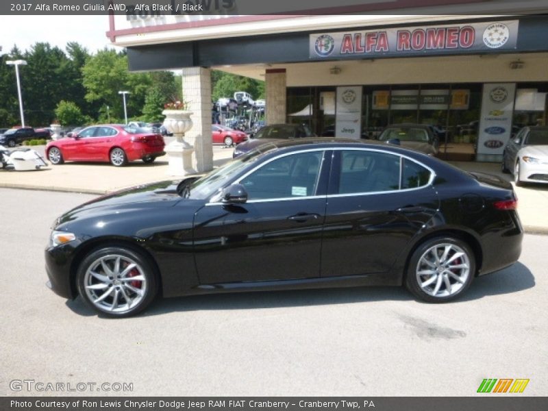 Alfa Black / Black 2017 Alfa Romeo Giulia AWD