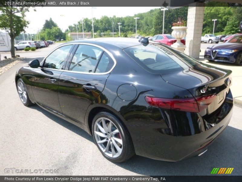 Alfa Black / Black 2017 Alfa Romeo Giulia AWD