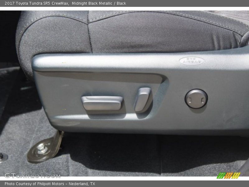 Midnight Black Metallic / Black 2017 Toyota Tundra SR5 CrewMax