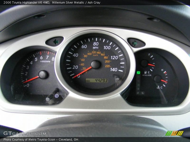 Millenium Silver Metallic / Ash Gray 2006 Toyota Highlander V6 4WD