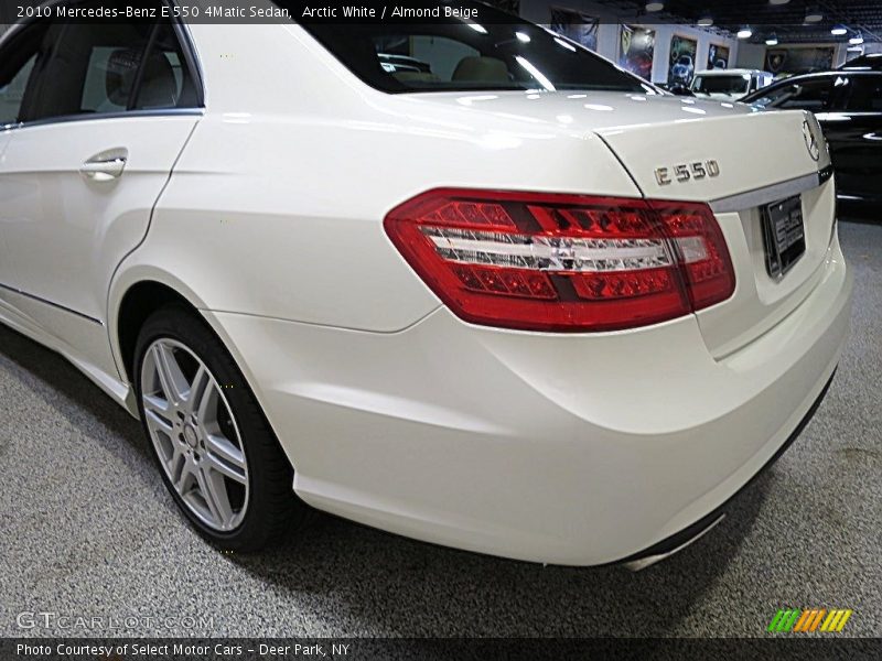 Arctic White / Almond Beige 2010 Mercedes-Benz E 550 4Matic Sedan