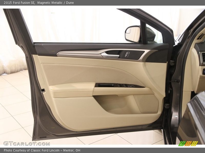 Magnetic Metallic / Dune 2015 Ford Fusion SE