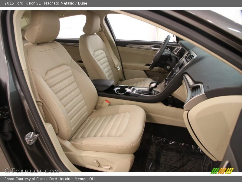 Magnetic Metallic / Dune 2015 Ford Fusion SE