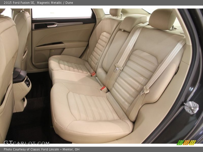 Magnetic Metallic / Dune 2015 Ford Fusion SE