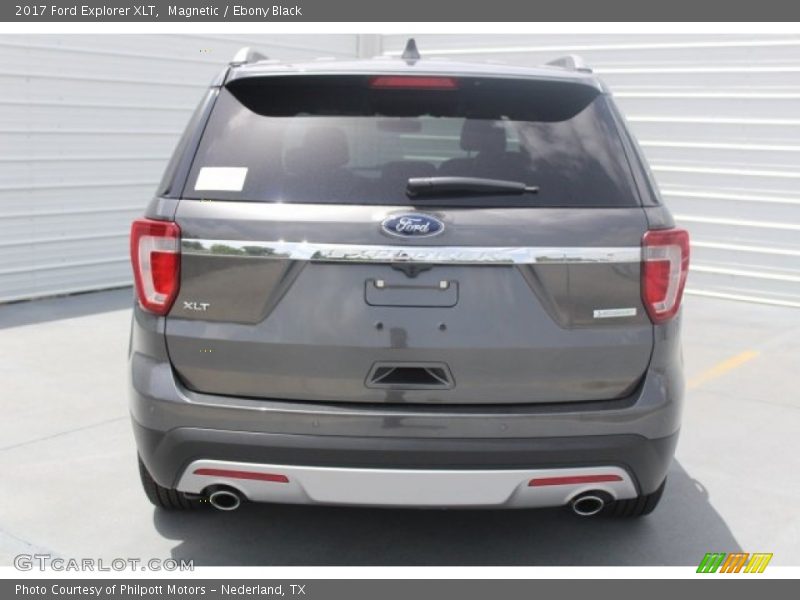 Magnetic / Ebony Black 2017 Ford Explorer XLT