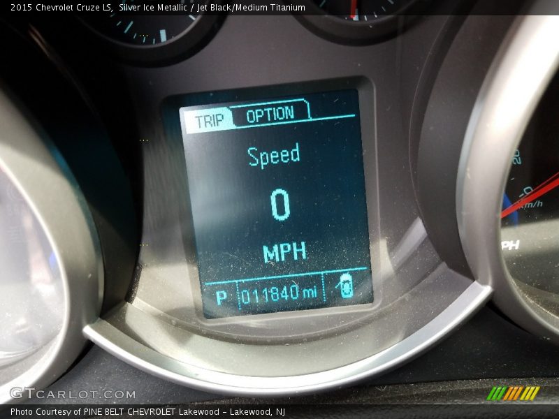 Silver Ice Metallic / Jet Black/Medium Titanium 2015 Chevrolet Cruze LS