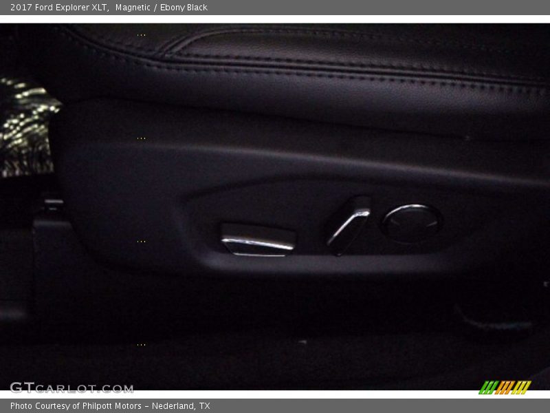 Magnetic / Ebony Black 2017 Ford Explorer XLT