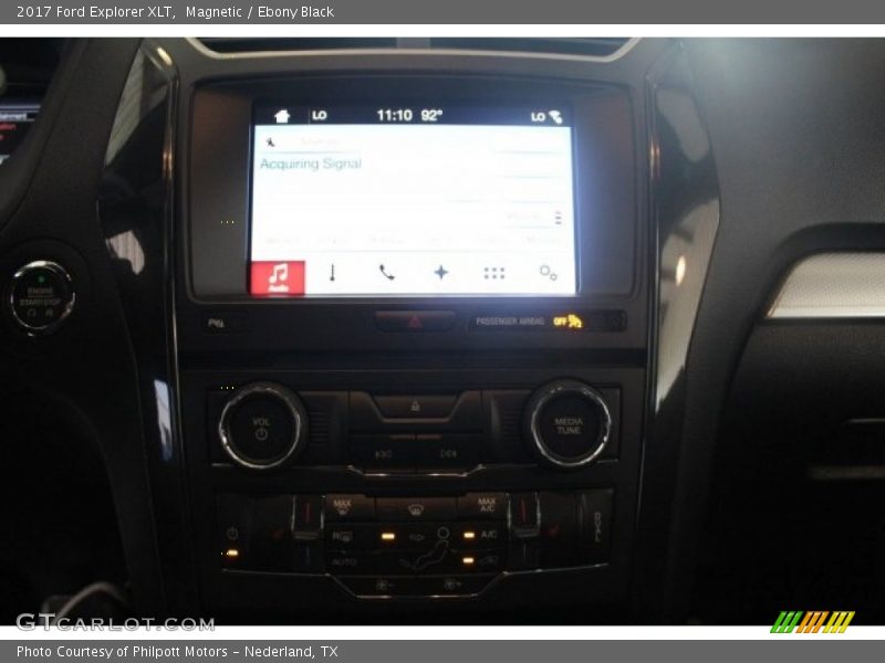 Magnetic / Ebony Black 2017 Ford Explorer XLT