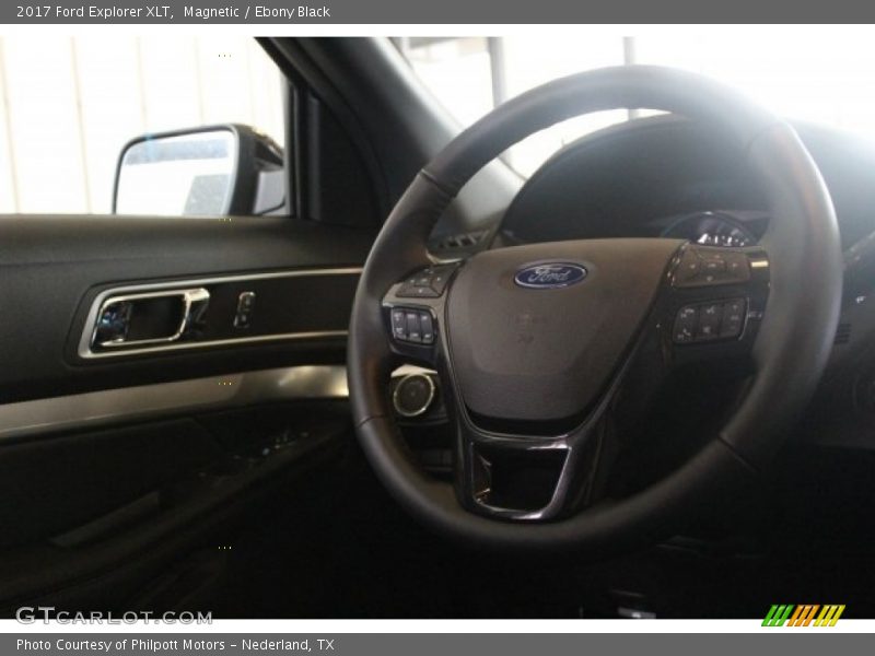 Magnetic / Ebony Black 2017 Ford Explorer XLT