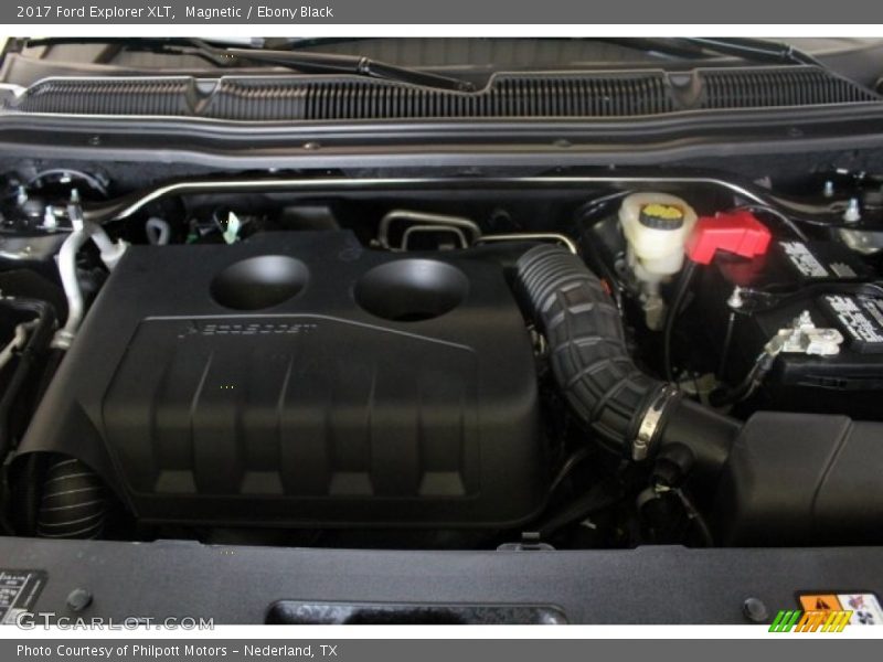 Magnetic / Ebony Black 2017 Ford Explorer XLT