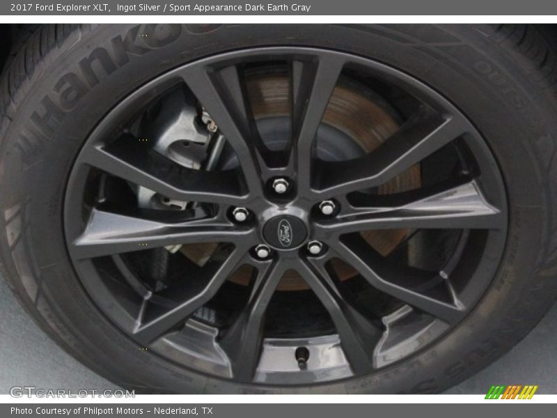 Ingot Silver / Sport Appearance Dark Earth Gray 2017 Ford Explorer XLT