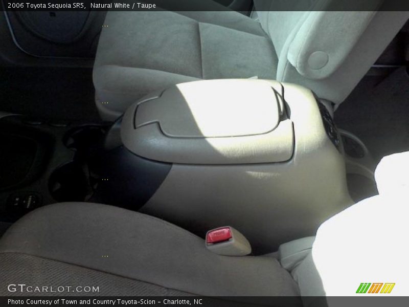 Natural White / Taupe 2006 Toyota Sequoia SR5