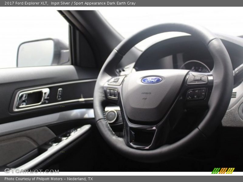 Ingot Silver / Sport Appearance Dark Earth Gray 2017 Ford Explorer XLT