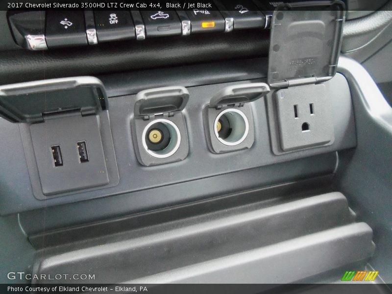 Black / Jet Black 2017 Chevrolet Silverado 3500HD LTZ Crew Cab 4x4