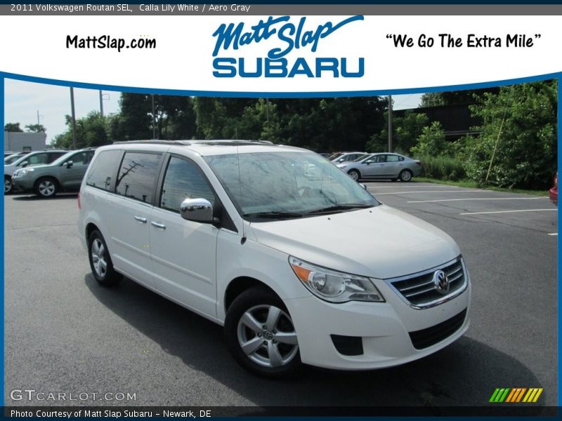 Calla Lily White / Aero Gray 2011 Volkswagen Routan SEL