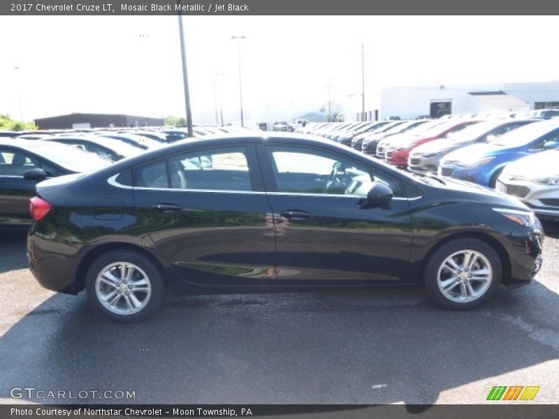 Mosaic Black Metallic / Jet Black 2017 Chevrolet Cruze LT