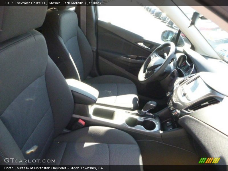 Mosaic Black Metallic / Jet Black 2017 Chevrolet Cruze LT