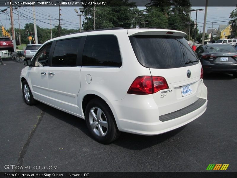 Calla Lily White / Aero Gray 2011 Volkswagen Routan SEL