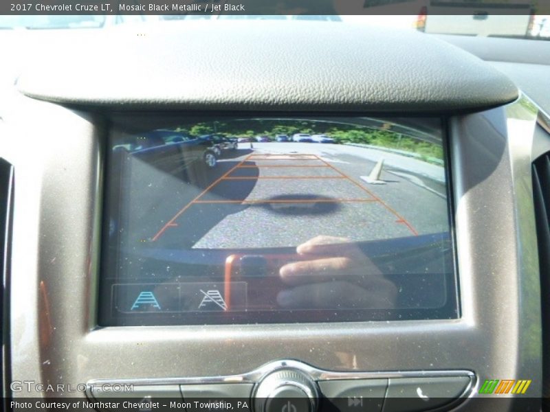 Mosaic Black Metallic / Jet Black 2017 Chevrolet Cruze LT