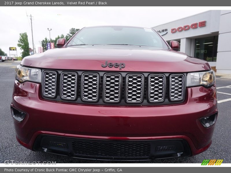 Velvet Red Pearl / Black 2017 Jeep Grand Cherokee Laredo