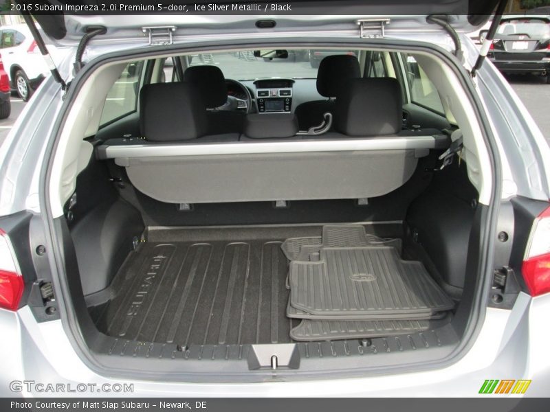Ice Silver Metallic / Black 2016 Subaru Impreza 2.0i Premium 5-door