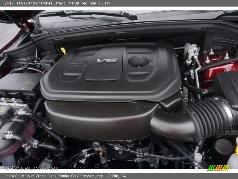 Velvet Red Pearl / Black 2017 Jeep Grand Cherokee Laredo