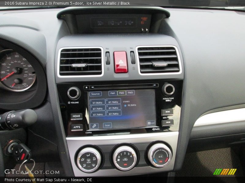 Ice Silver Metallic / Black 2016 Subaru Impreza 2.0i Premium 5-door