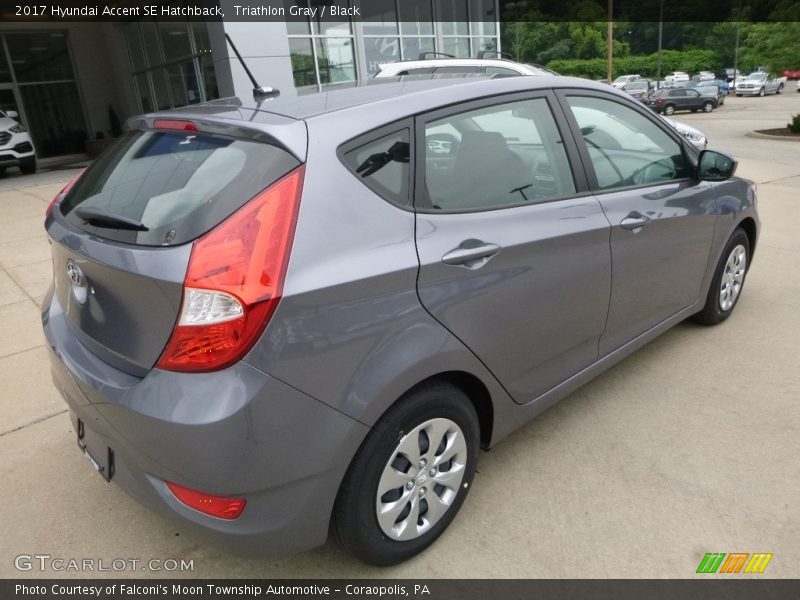 Triathlon Gray / Black 2017 Hyundai Accent SE Hatchback