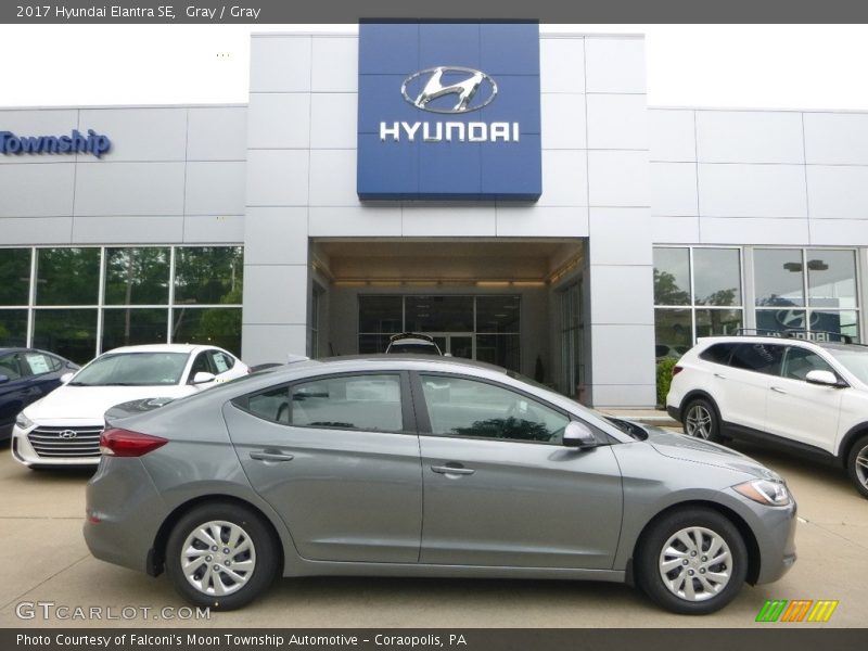 Gray / Gray 2017 Hyundai Elantra SE