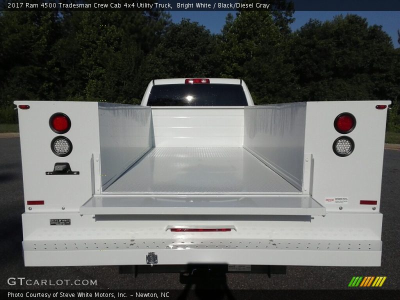 Bright White / Black/Diesel Gray 2017 Ram 4500 Tradesman Crew Cab 4x4 Utility Truck