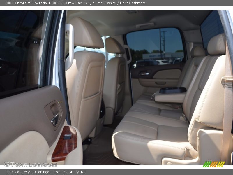 Summit White / Light Cashmere 2009 Chevrolet Silverado 1500 LTZ Crew Cab 4x4