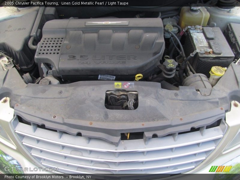 Linen Gold Metallic Pearl / Light Taupe 2005 Chrysler Pacifica Touring