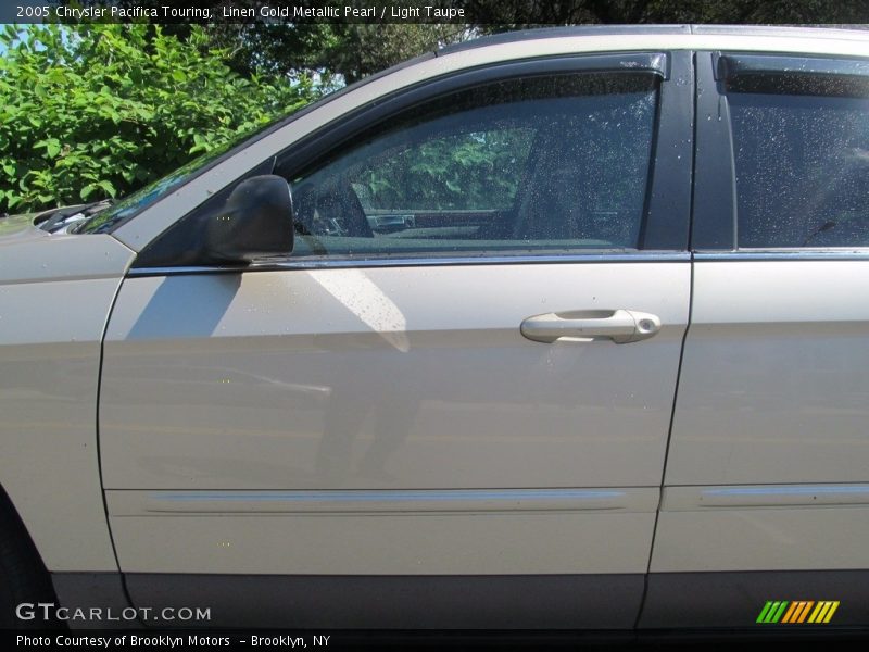 Linen Gold Metallic Pearl / Light Taupe 2005 Chrysler Pacifica Touring