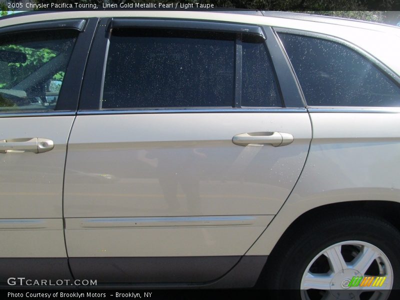 Linen Gold Metallic Pearl / Light Taupe 2005 Chrysler Pacifica Touring
