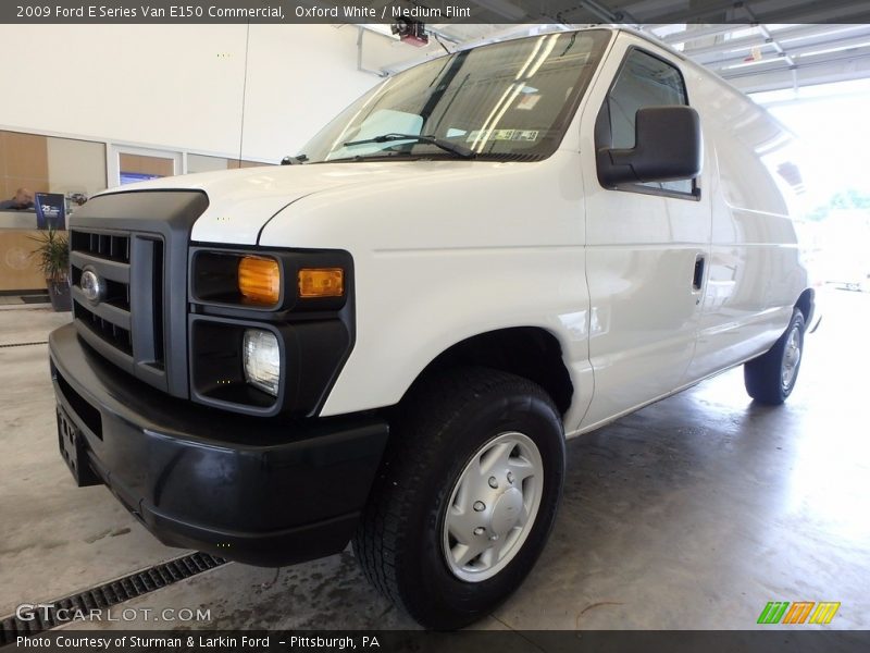 Oxford White / Medium Flint 2009 Ford E Series Van E150 Commercial