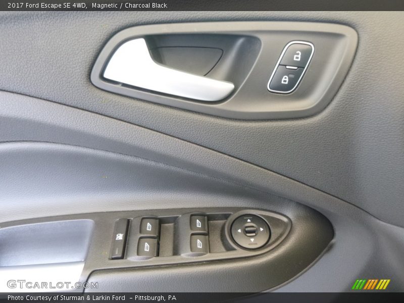 Magnetic / Charcoal Black 2017 Ford Escape SE 4WD