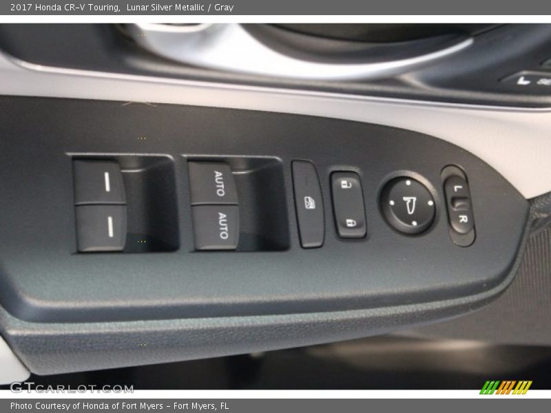 Lunar Silver Metallic / Gray 2017 Honda CR-V Touring