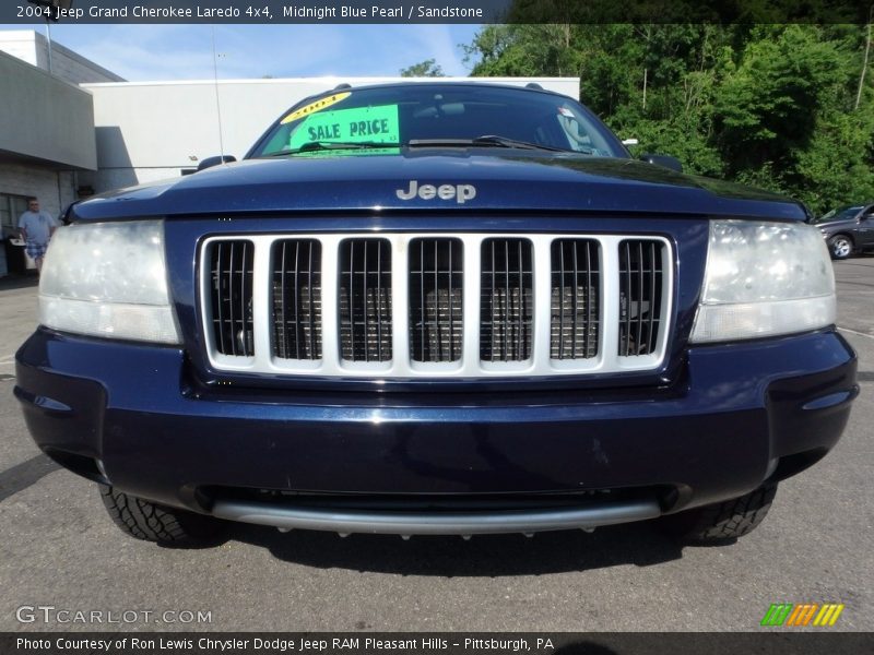 Midnight Blue Pearl / Sandstone 2004 Jeep Grand Cherokee Laredo 4x4