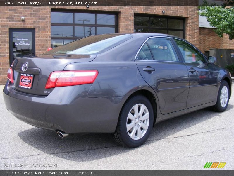Magnetic Gray Metallic / Ash 2007 Toyota Camry XLE