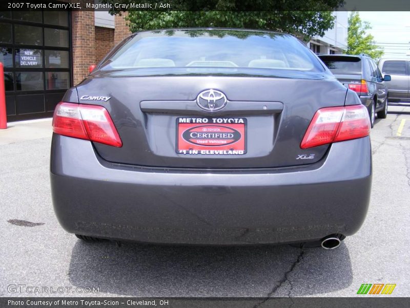 Magnetic Gray Metallic / Ash 2007 Toyota Camry XLE