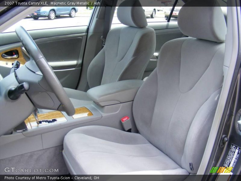 Magnetic Gray Metallic / Ash 2007 Toyota Camry XLE