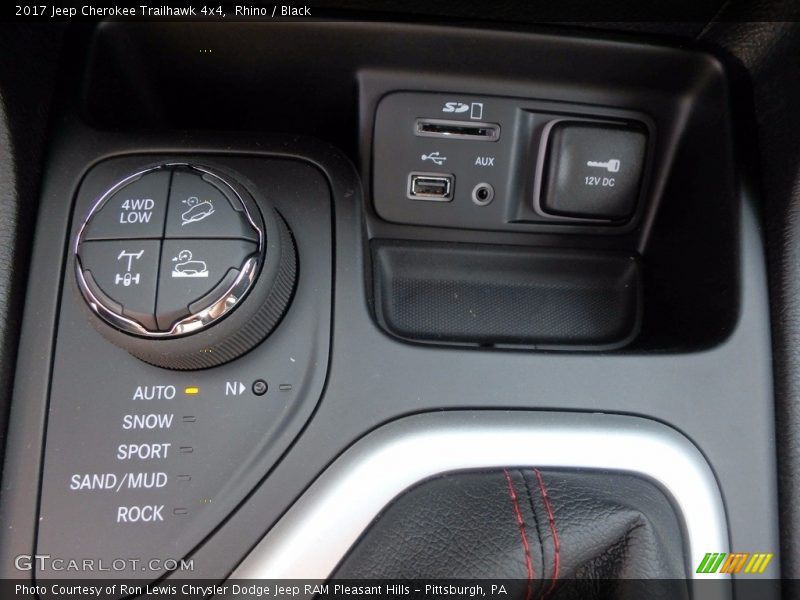 Rhino / Black 2017 Jeep Cherokee Trailhawk 4x4